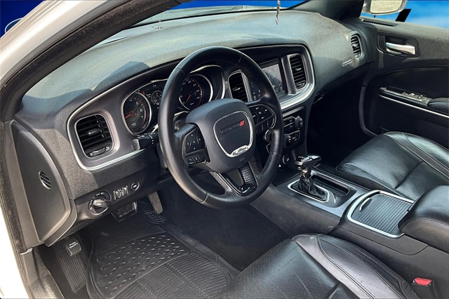 Vehicle image 14 of 35