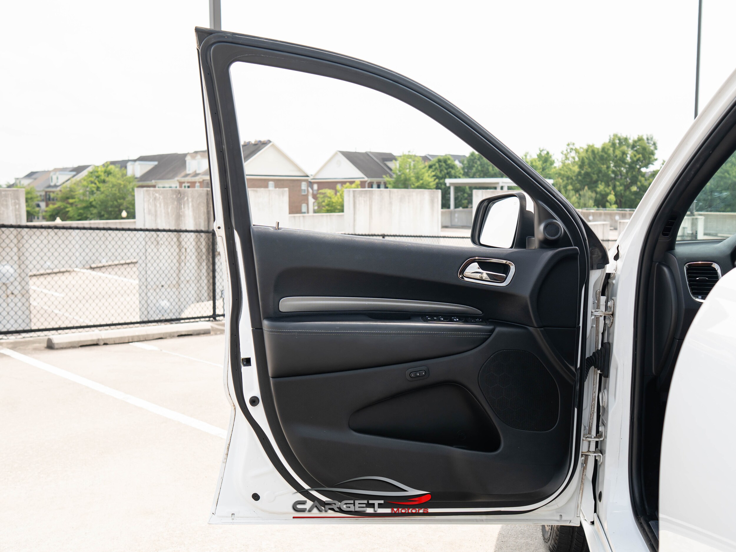 Vehicle image 43 of 63