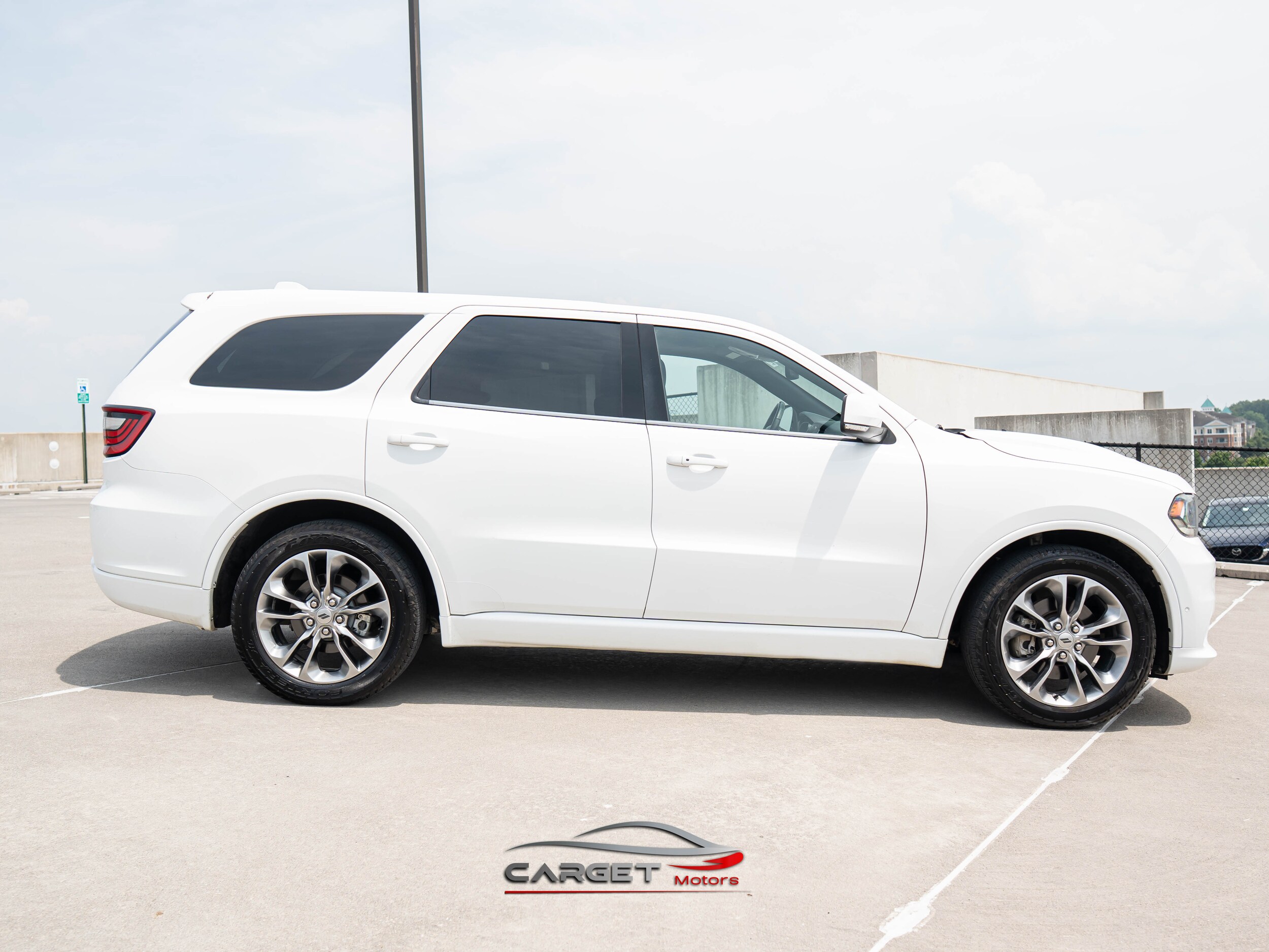 Vehicle image 4 of 63