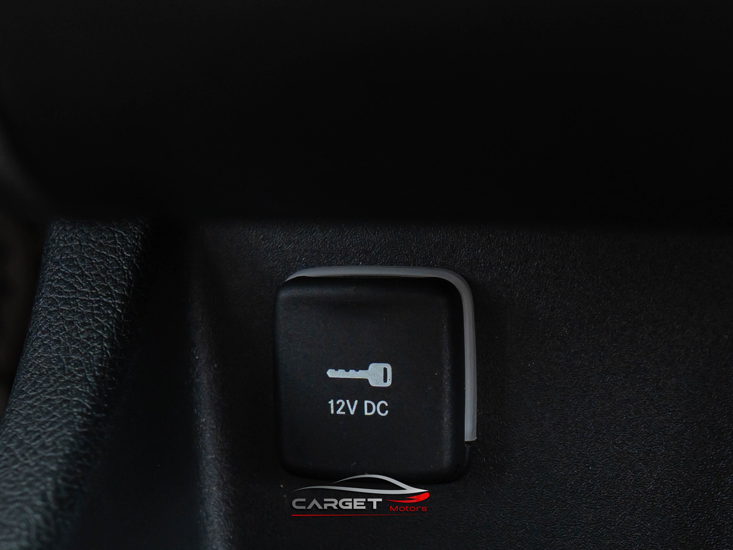 Vehicle image 38 of 63