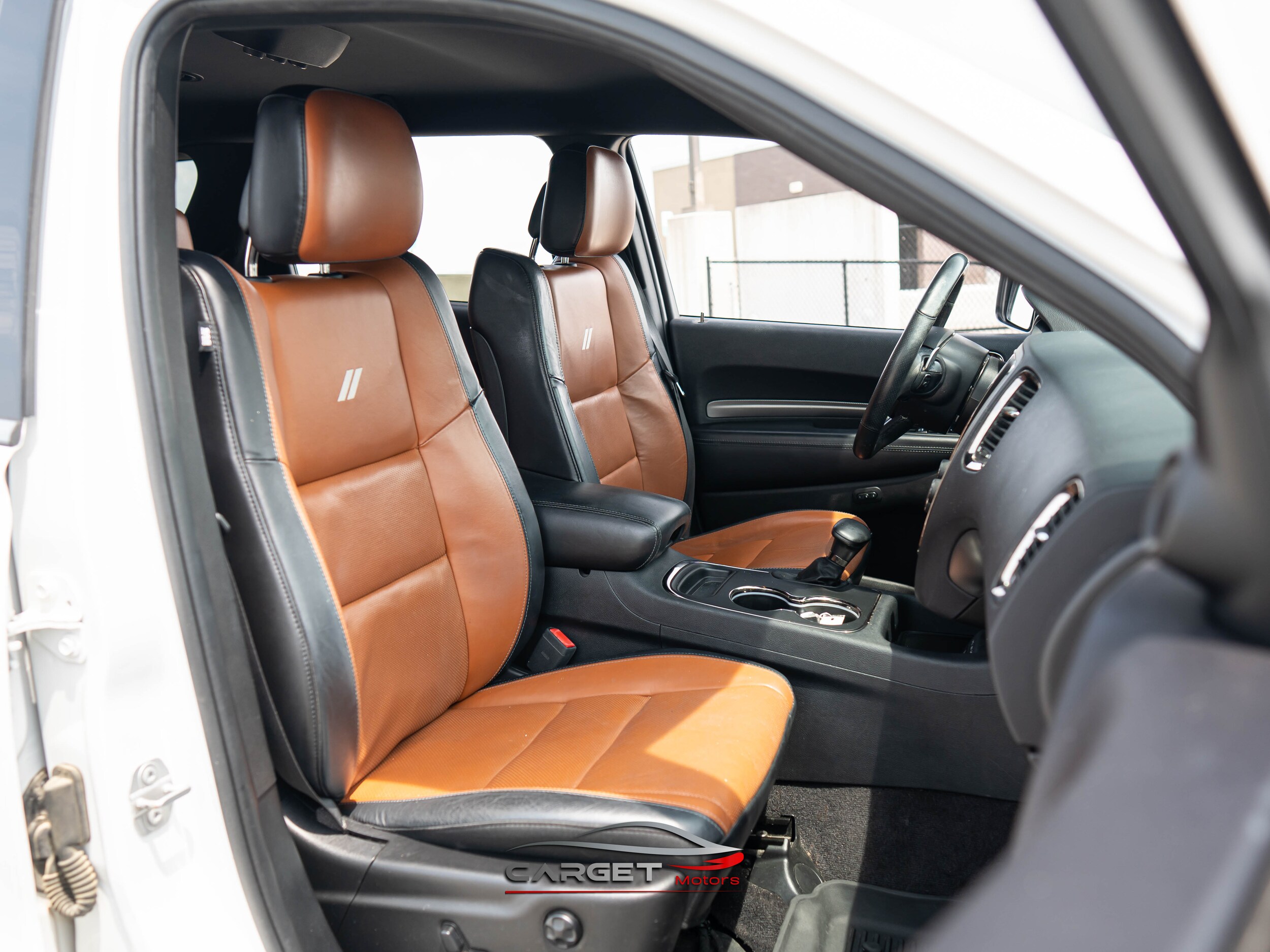 Vehicle image 17 of 63