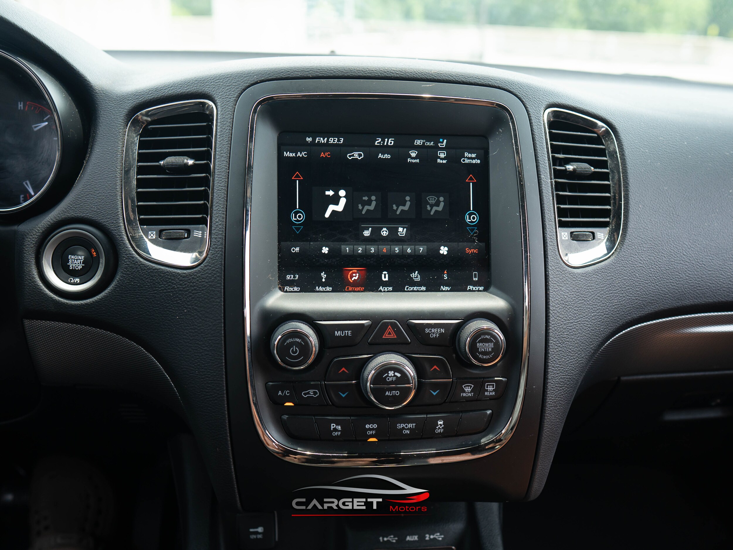 Vehicle image 33 of 63