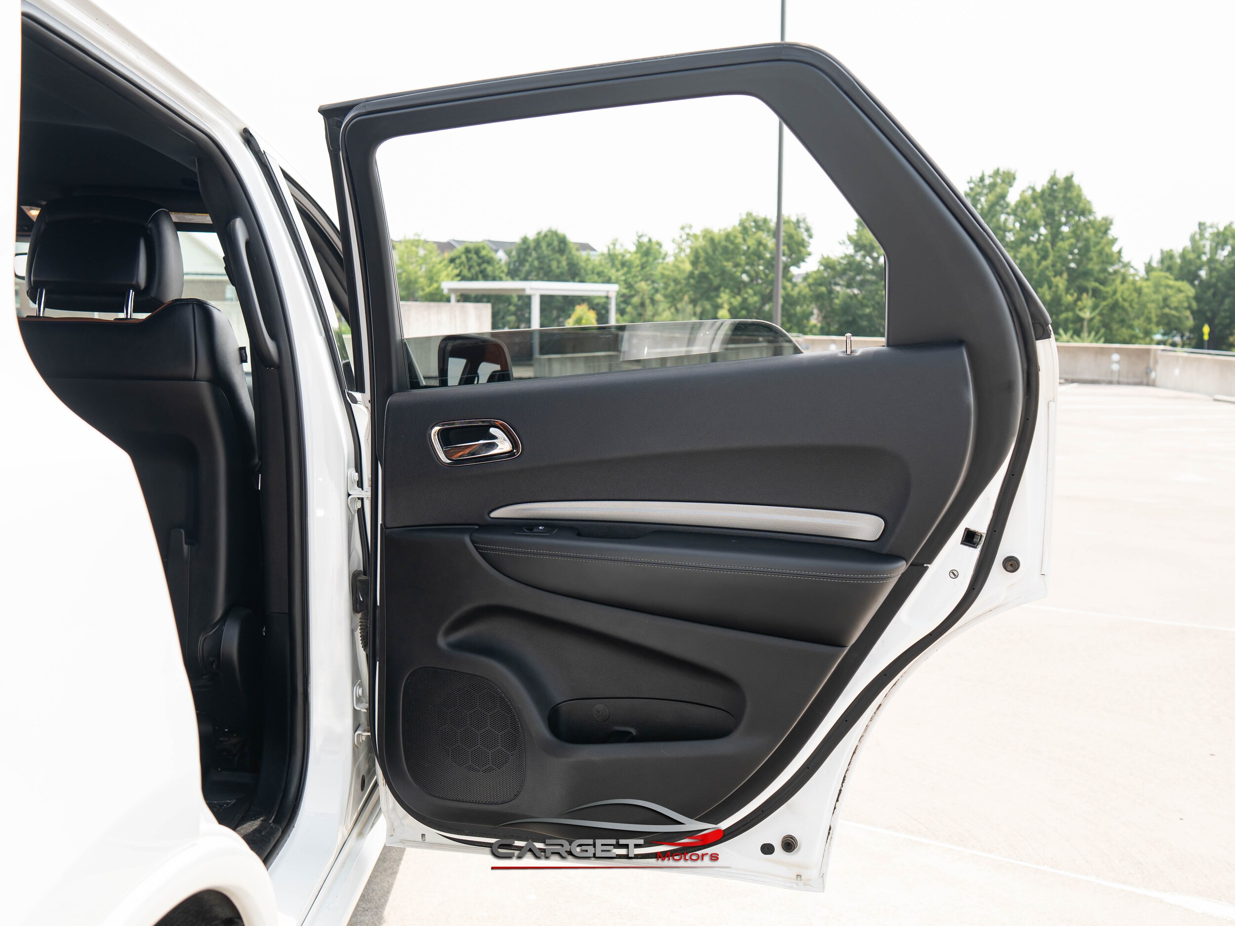 Vehicle image 46 of 63