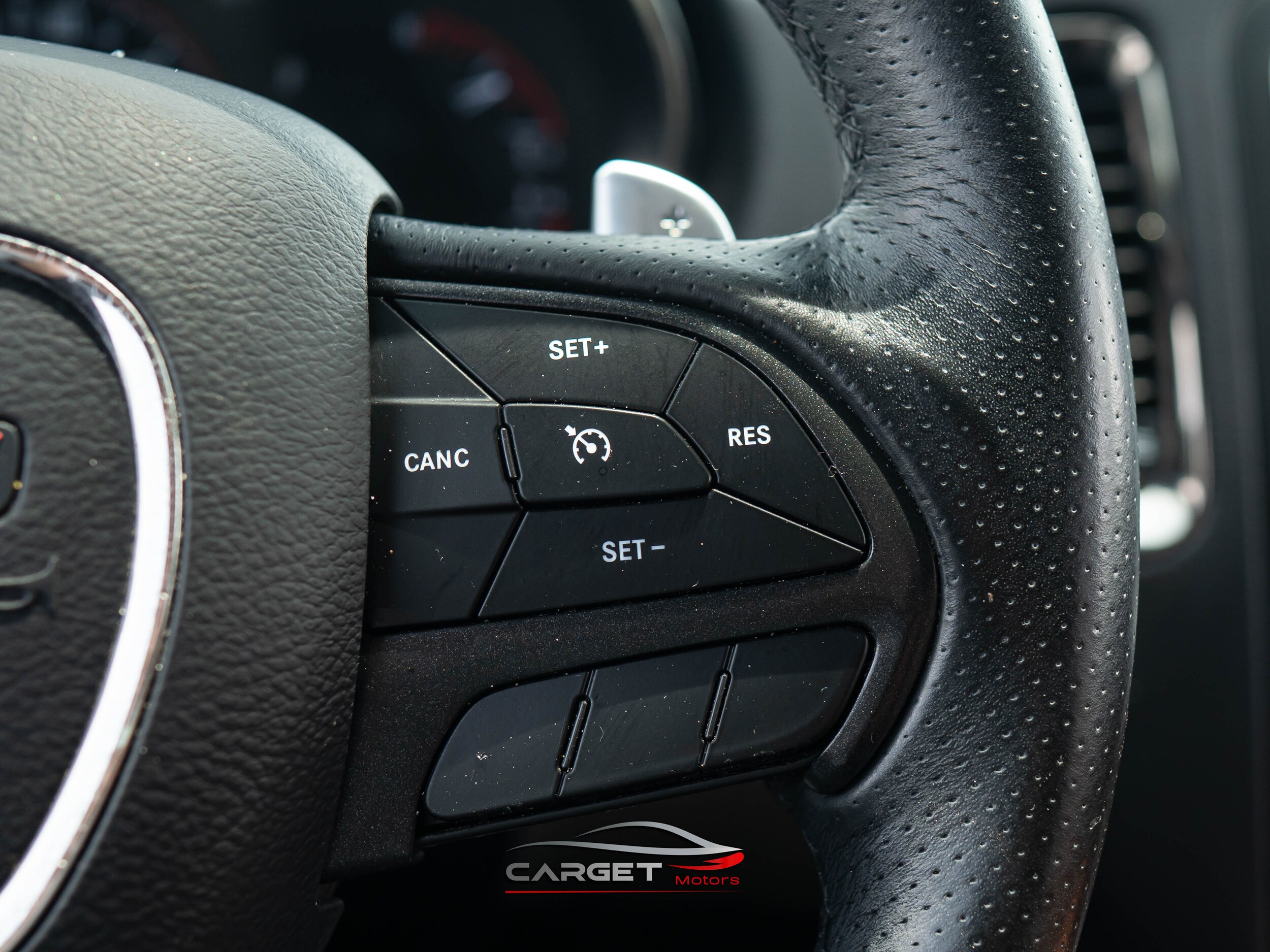 Vehicle image 28 of 63