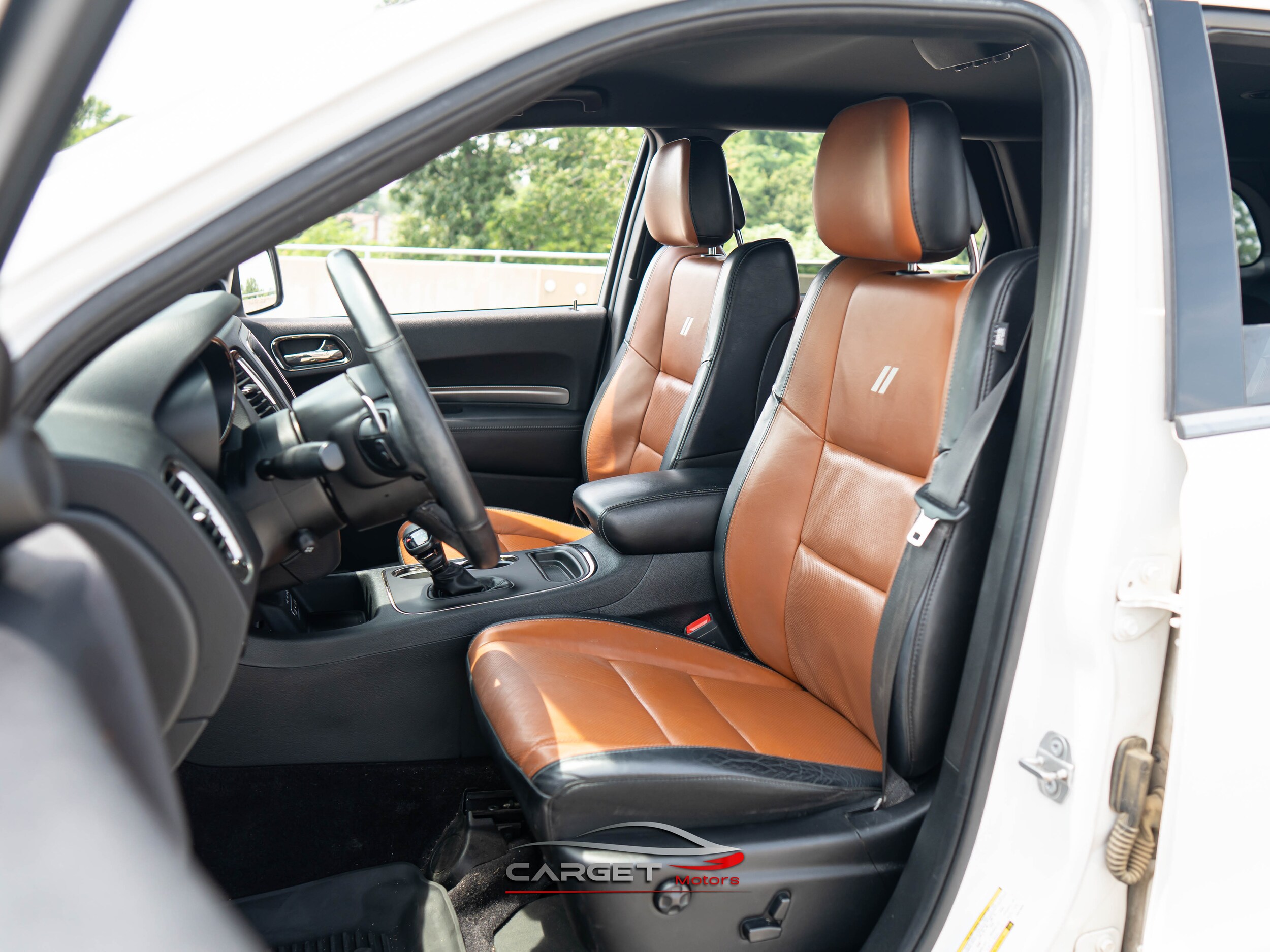 Vehicle image 16 of 63
