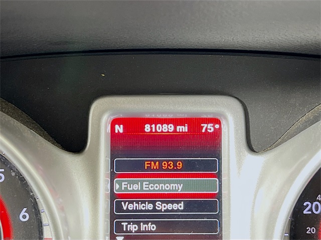 Vehicle image 23 of 42