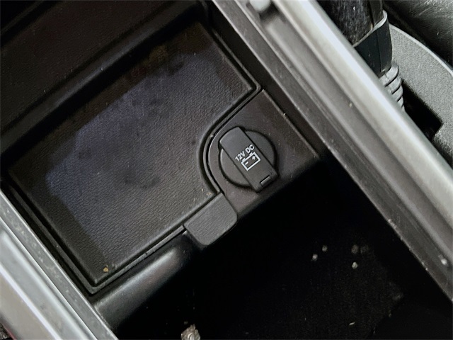 Vehicle image 39 of 42