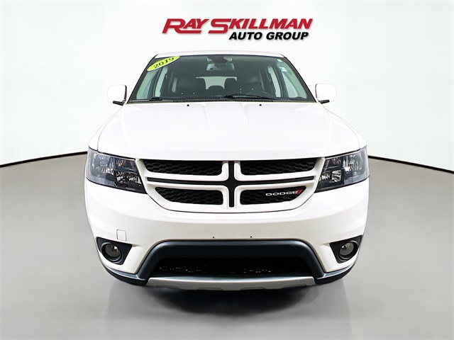 Vehicle image 2 of 42