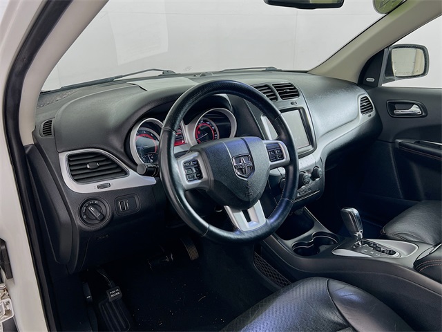 Vehicle image 21 of 42