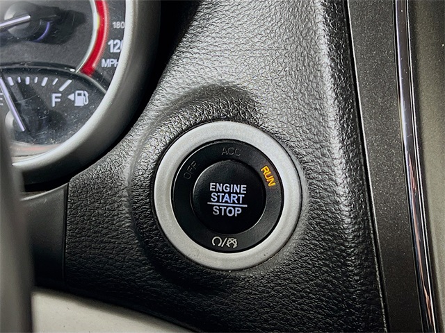 Vehicle image 41 of 42