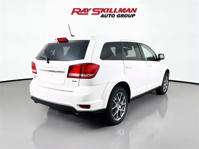 Vehicle image 5 of 42