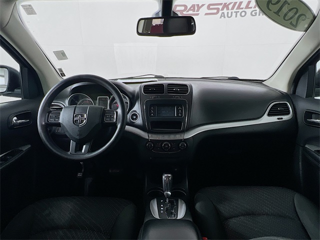 Vehicle image 22 of 35
