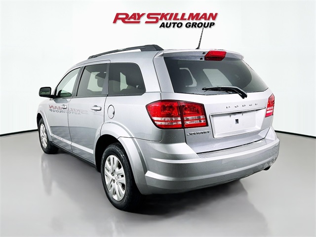 Vehicle image 7 of 35