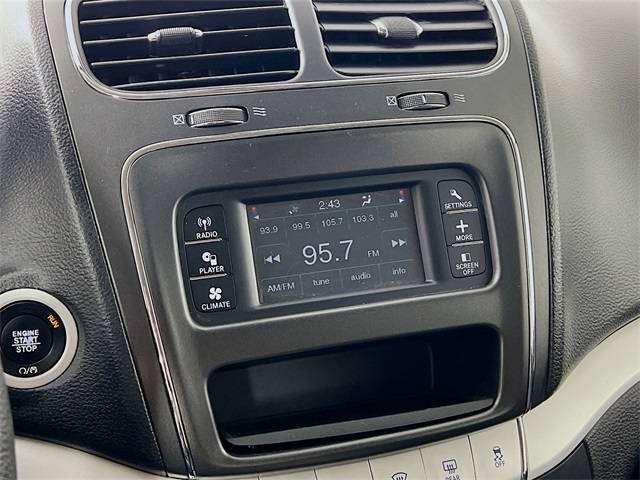 Vehicle image 17 of 35