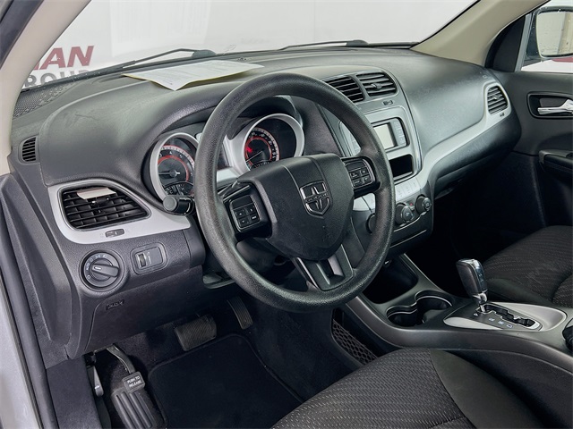 Vehicle image 31 of 35