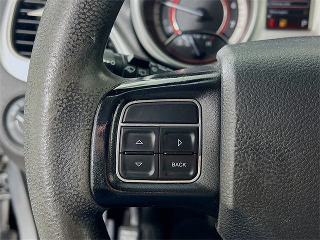 Vehicle image 13 of 35