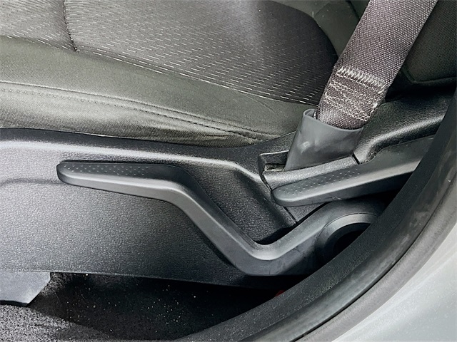 Vehicle image 11 of 35