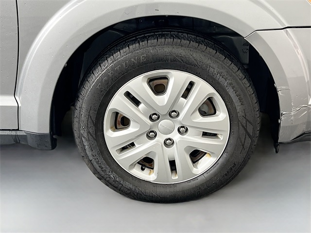 Vehicle image 34 of 35