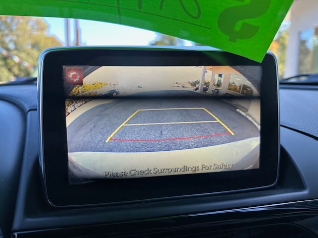 Vehicle image 17 of 32