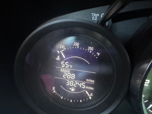Vehicle image 15 of 32