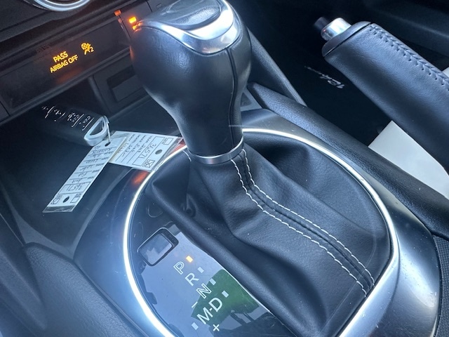 Vehicle image 19 of 32