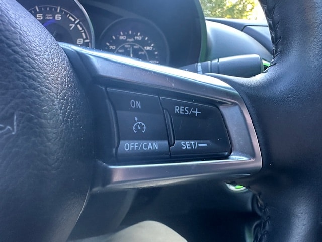 Vehicle image 14 of 32