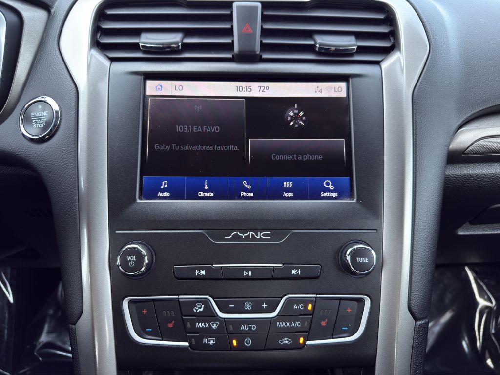 Vehicle image 17 of 29