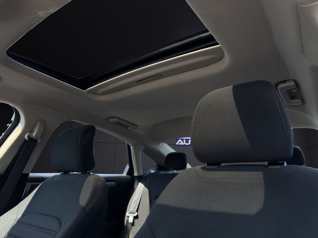 Vehicle image 19 of 29
