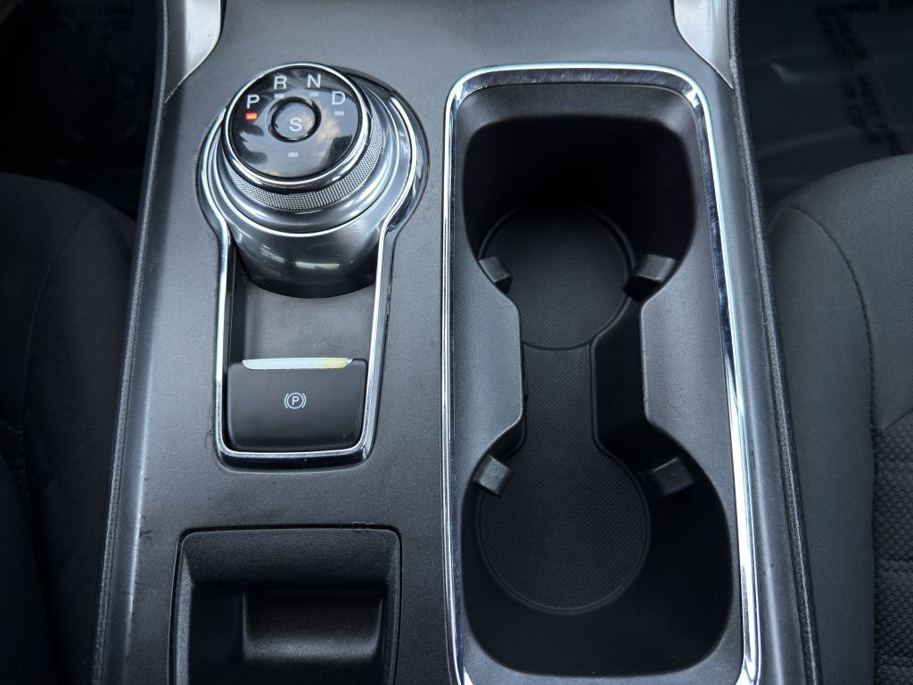 Vehicle image 18 of 29