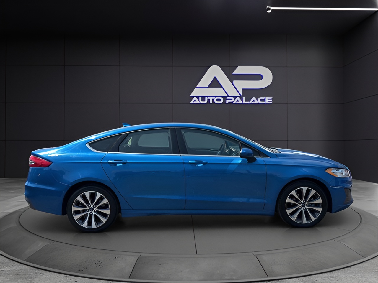 Vehicle image 25 of 29