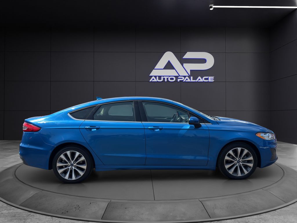 Vehicle image 4 of 29