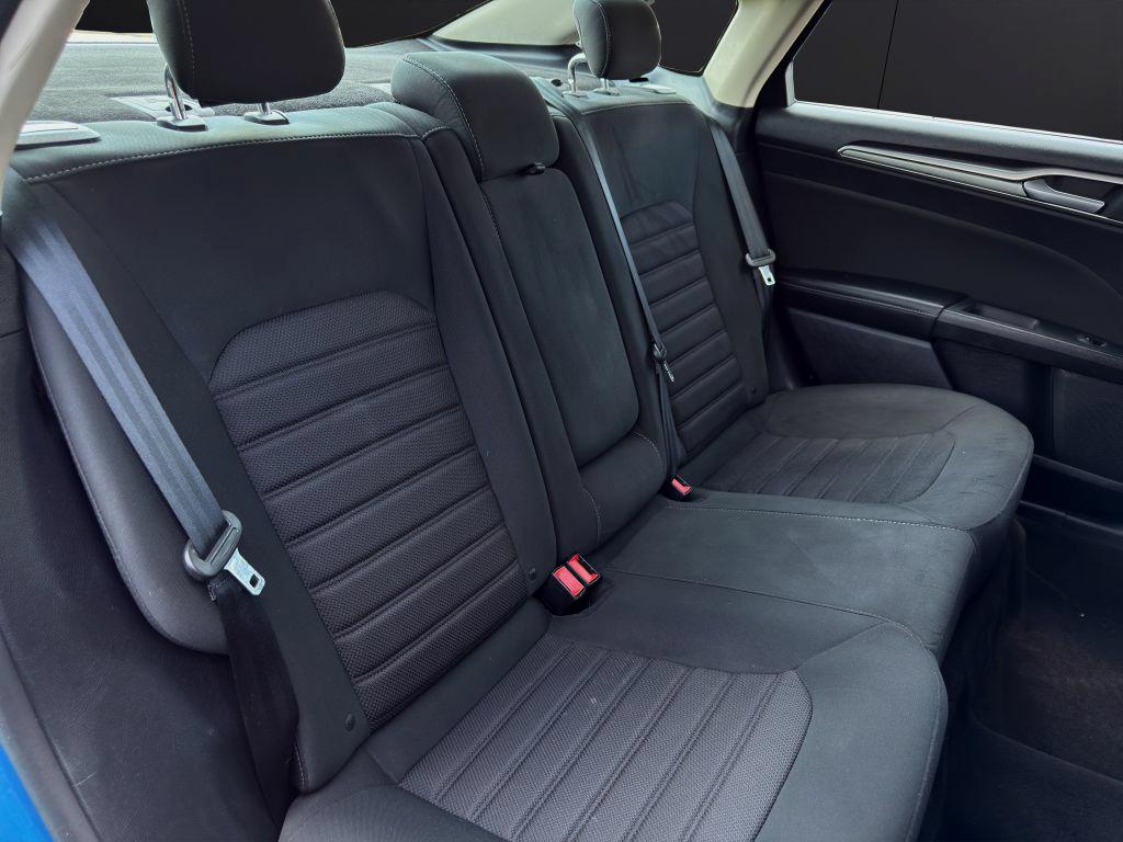 Vehicle image 20 of 29