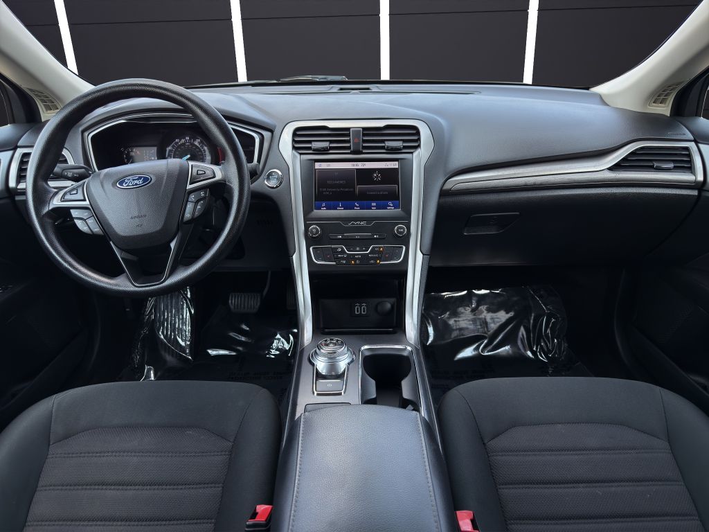 Vehicle image 13 of 29