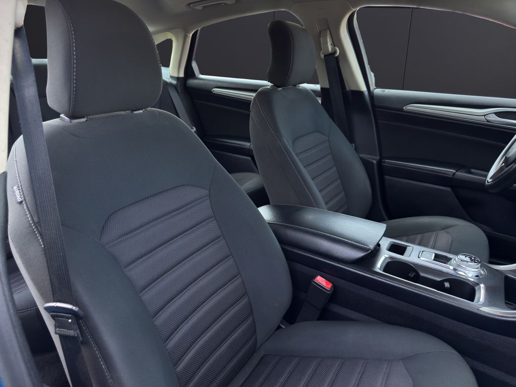 Vehicle image 14 of 29