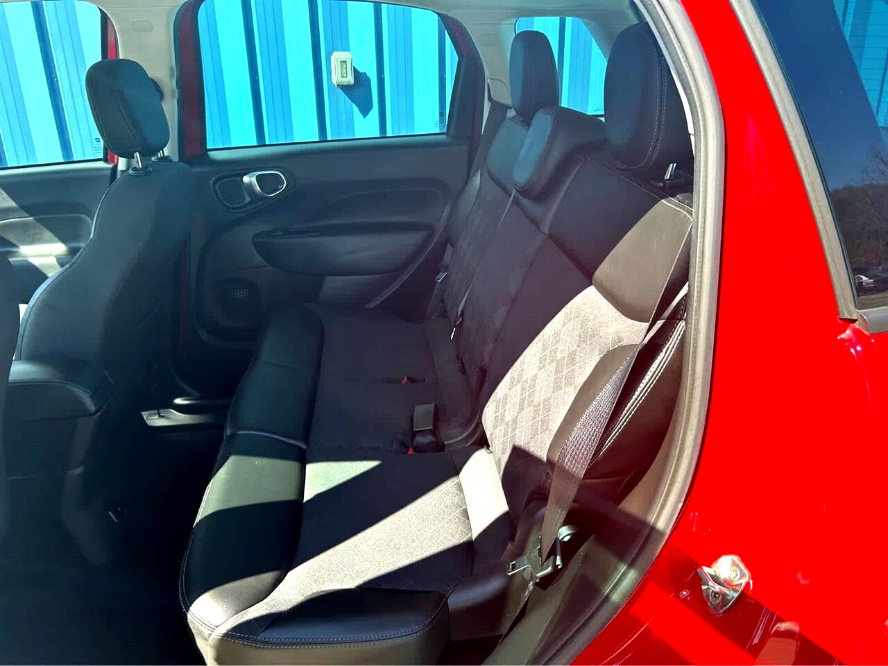 Vehicle image 14 of 33
