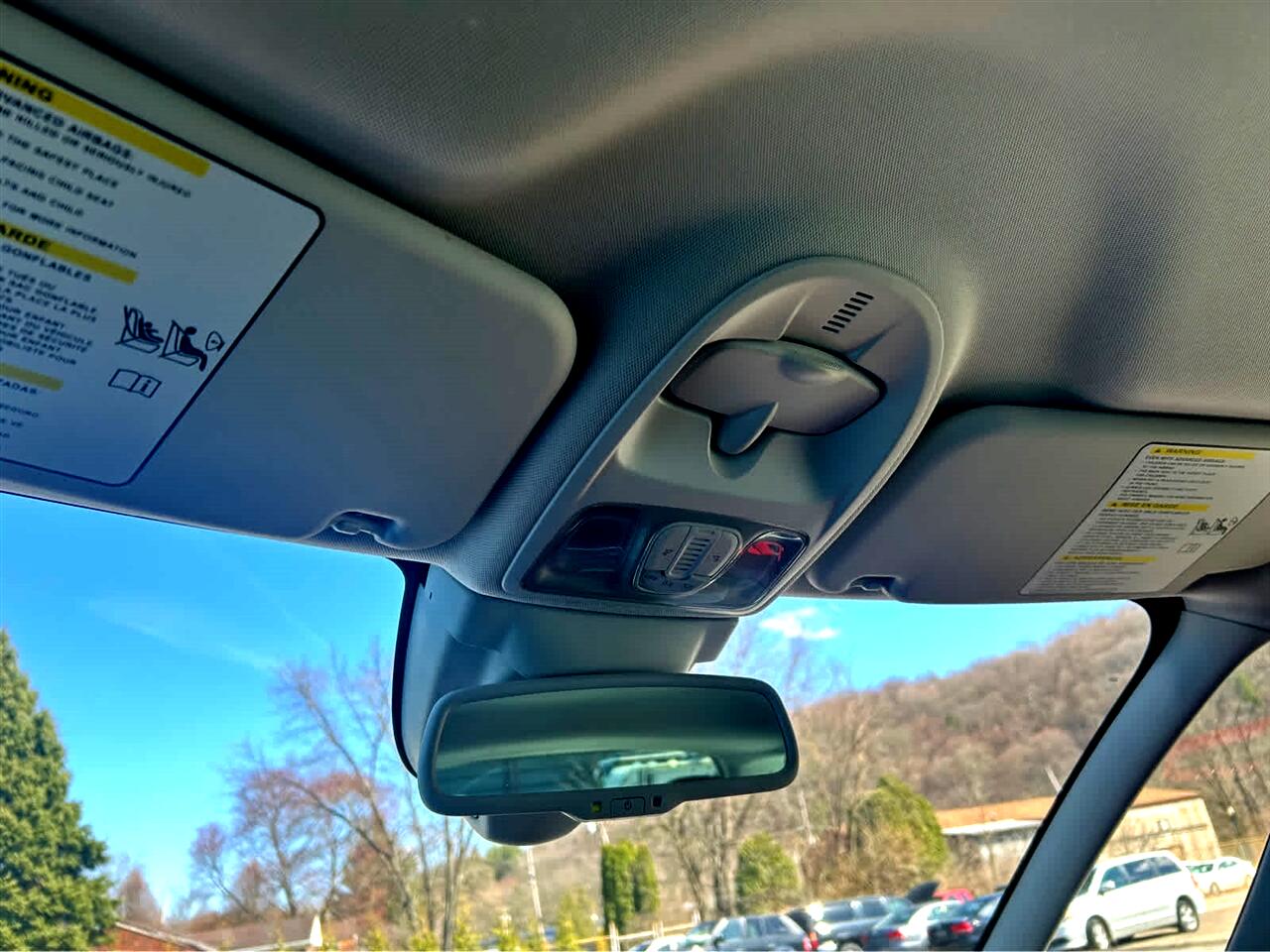 Vehicle image 19 of 33