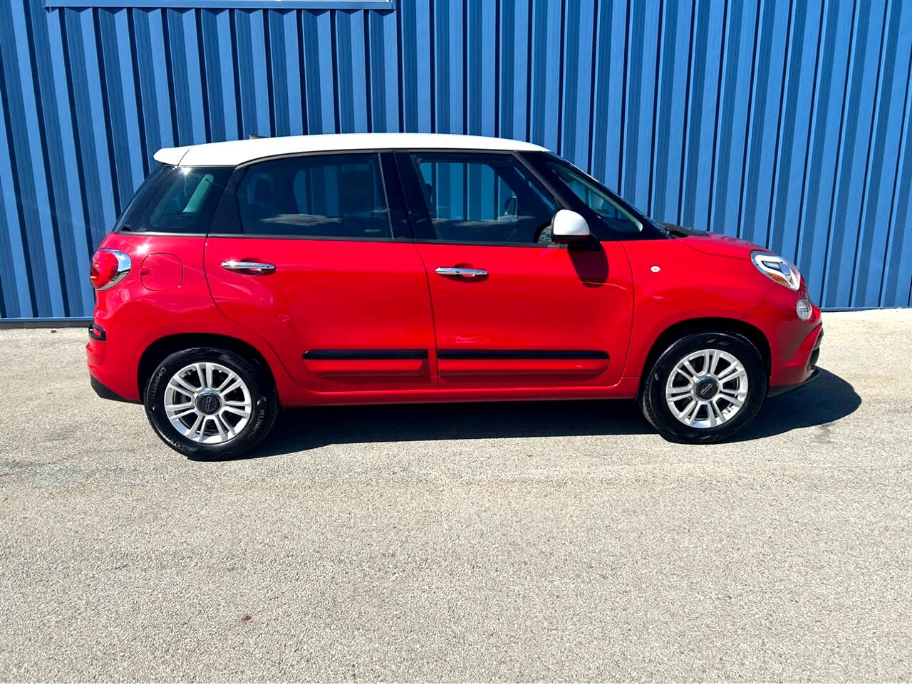 Vehicle image 4 of 33