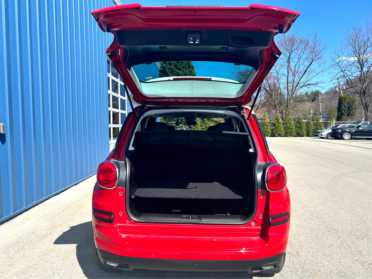 Vehicle image 15 of 33