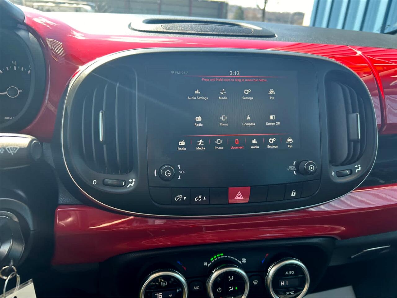 Vehicle image 22 of 33