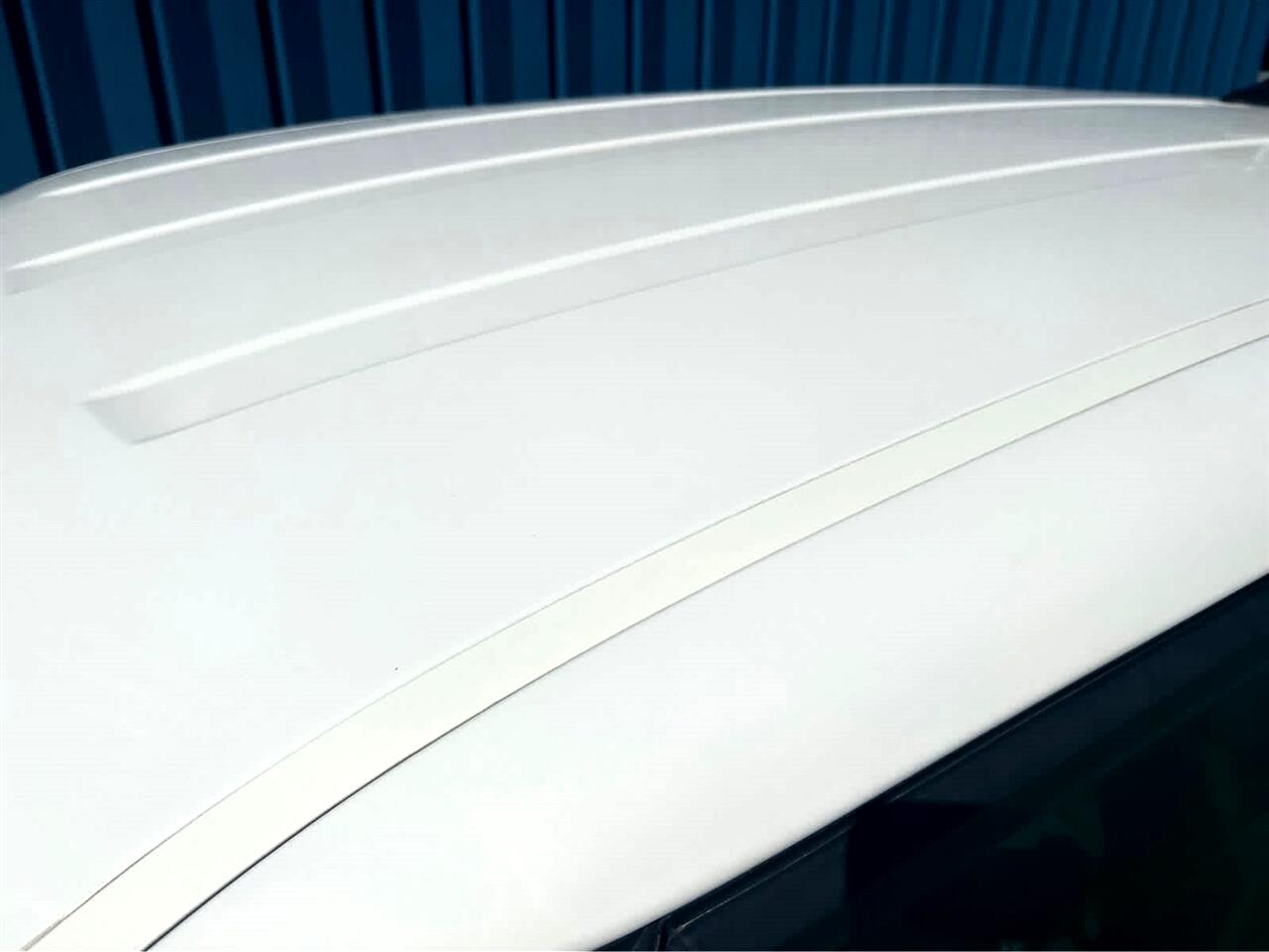Vehicle image 9 of 33