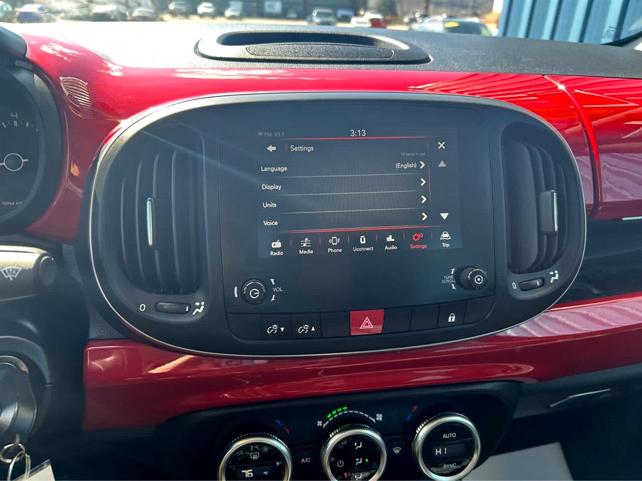 Vehicle image 23 of 33