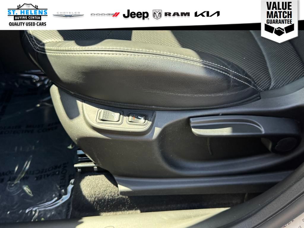 Vehicle image 24 of 29