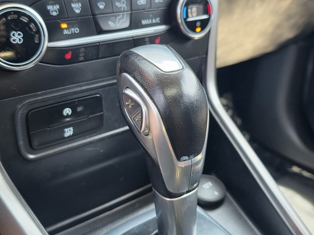 Vehicle image 34 of 41