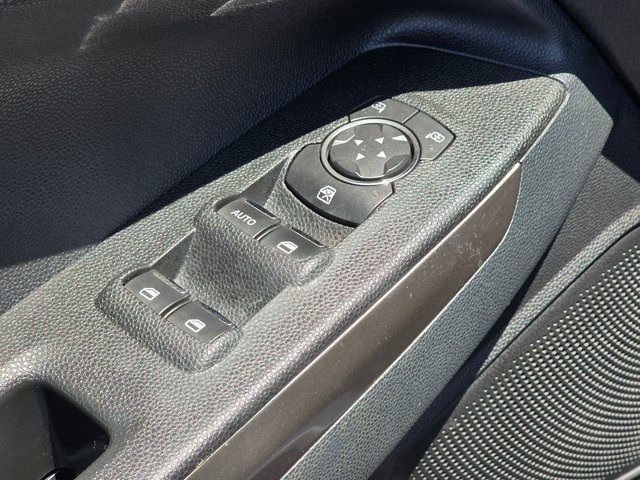 Vehicle image 24 of 41