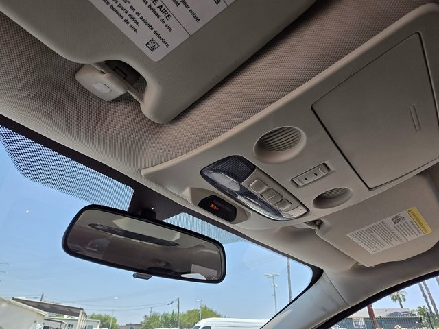 Vehicle image 37 of 41
