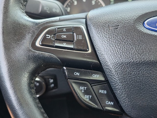 Vehicle image 27 of 41
