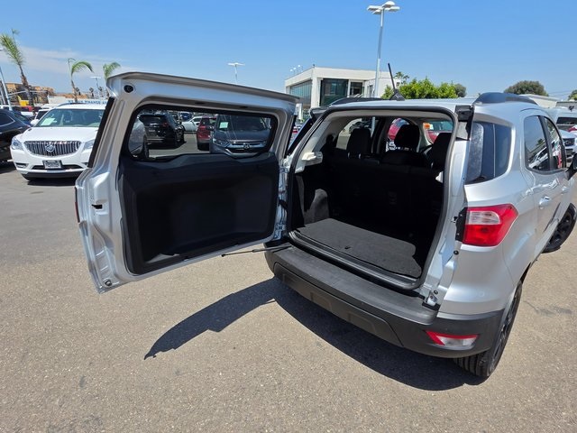 Vehicle image 14 of 41