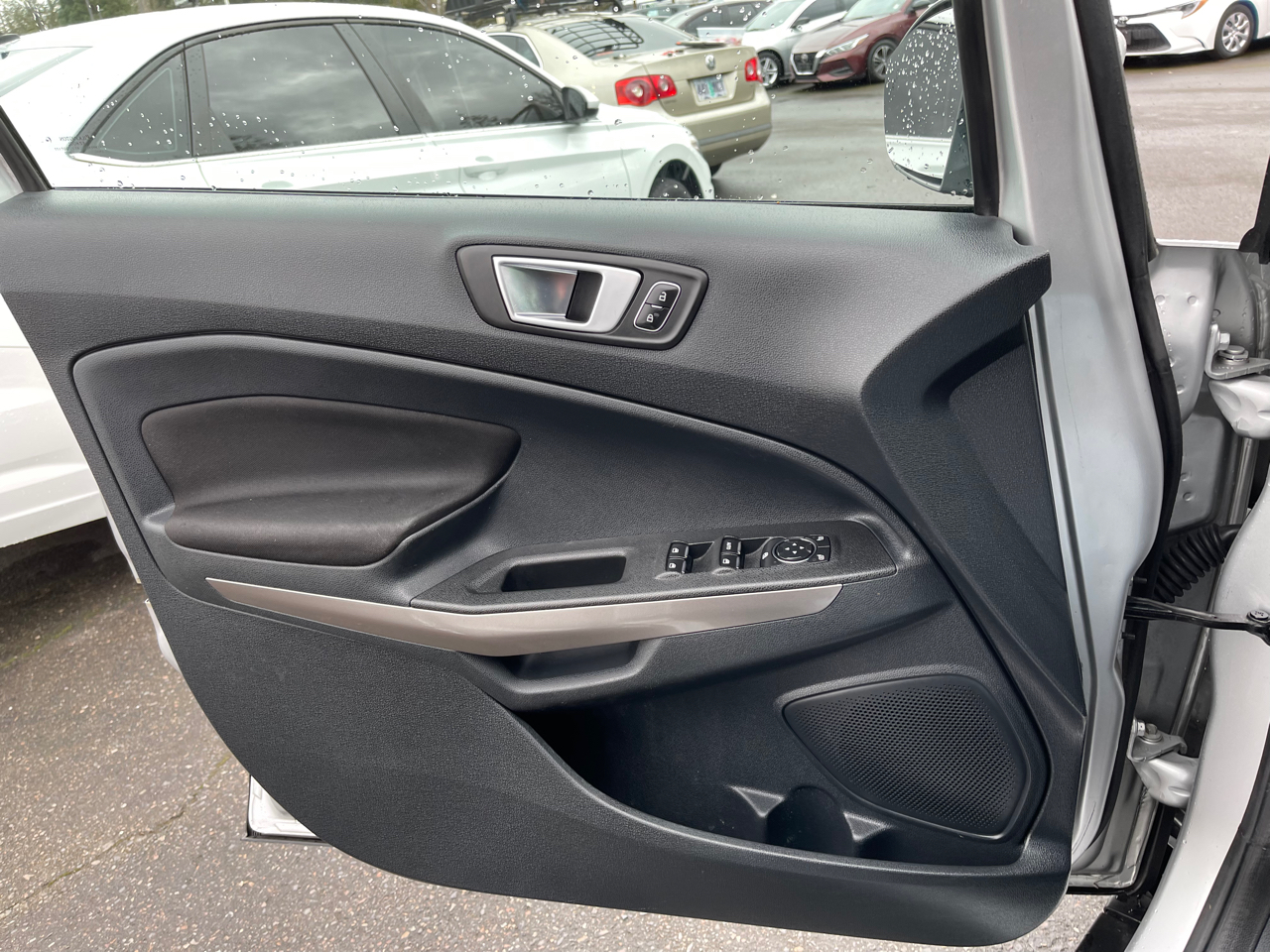 Vehicle image 20 of 29