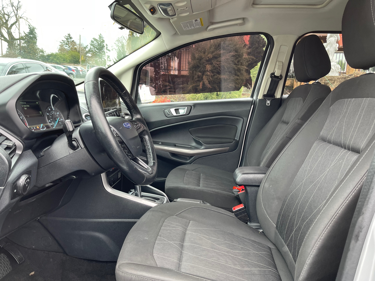 Vehicle image 14 of 29