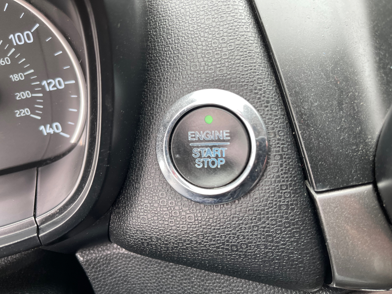 Vehicle image 21 of 29
